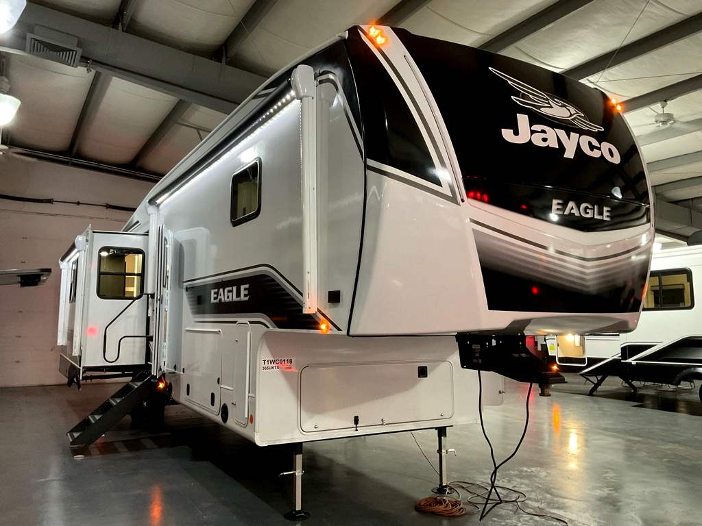 2026 JAYCO Eagle 365 UKTS - Image 25