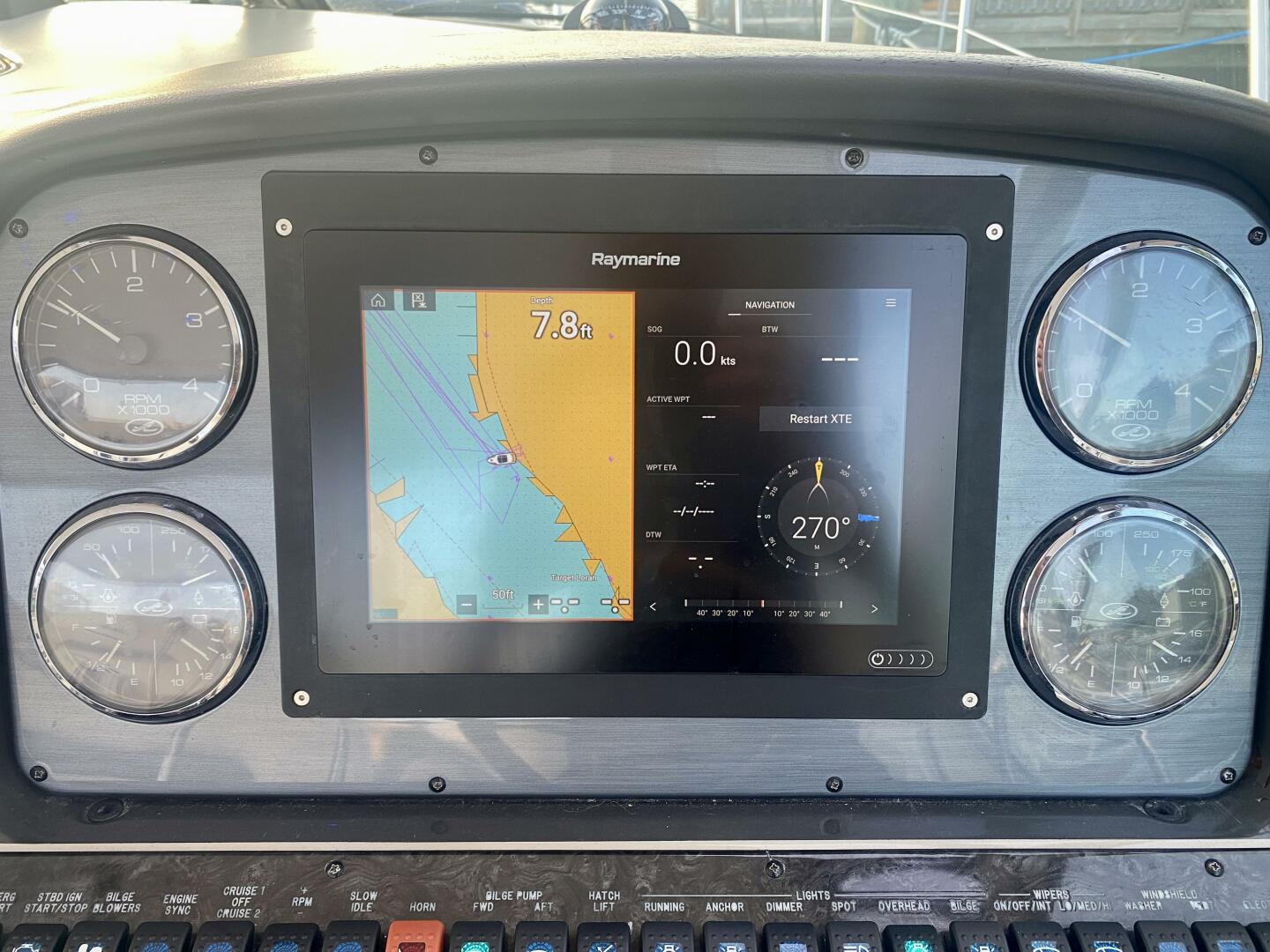 2005 Sea Ray 420 Sundancer - Image 16