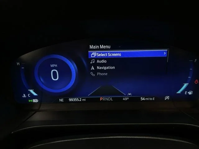 2022 Ford Escape Utility 4D Titanium AWD - Image 16