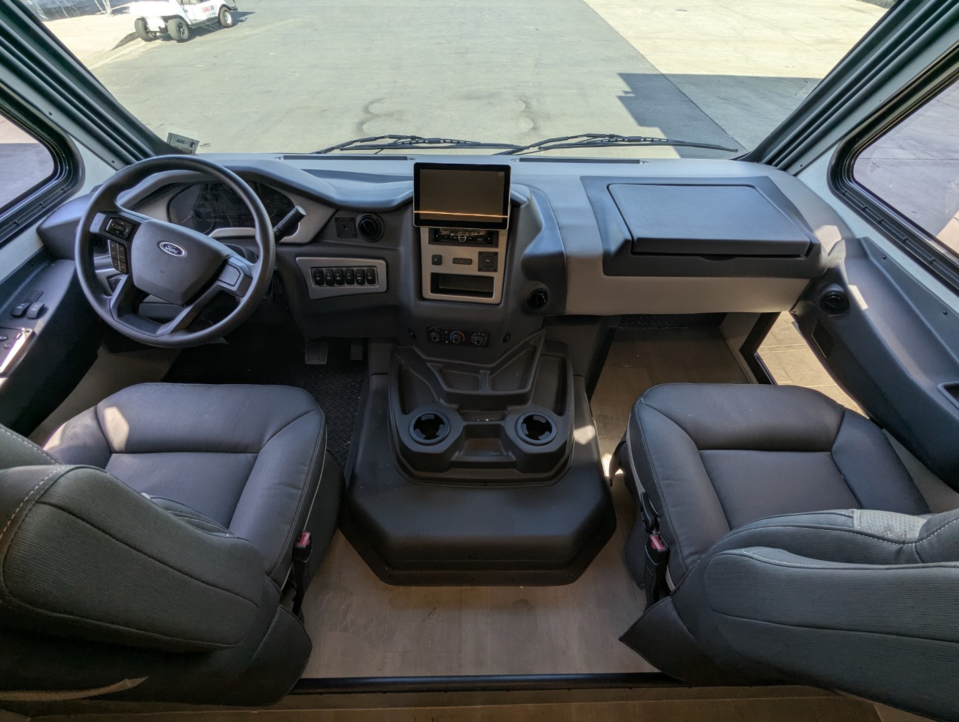 2026 Coachmen Euro 25TB - Image 9