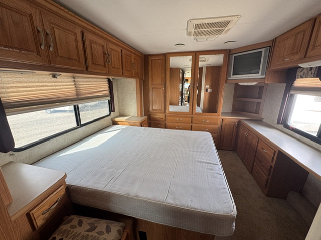 2004 FOURWINDS WINDSPORT 35D - Image 39