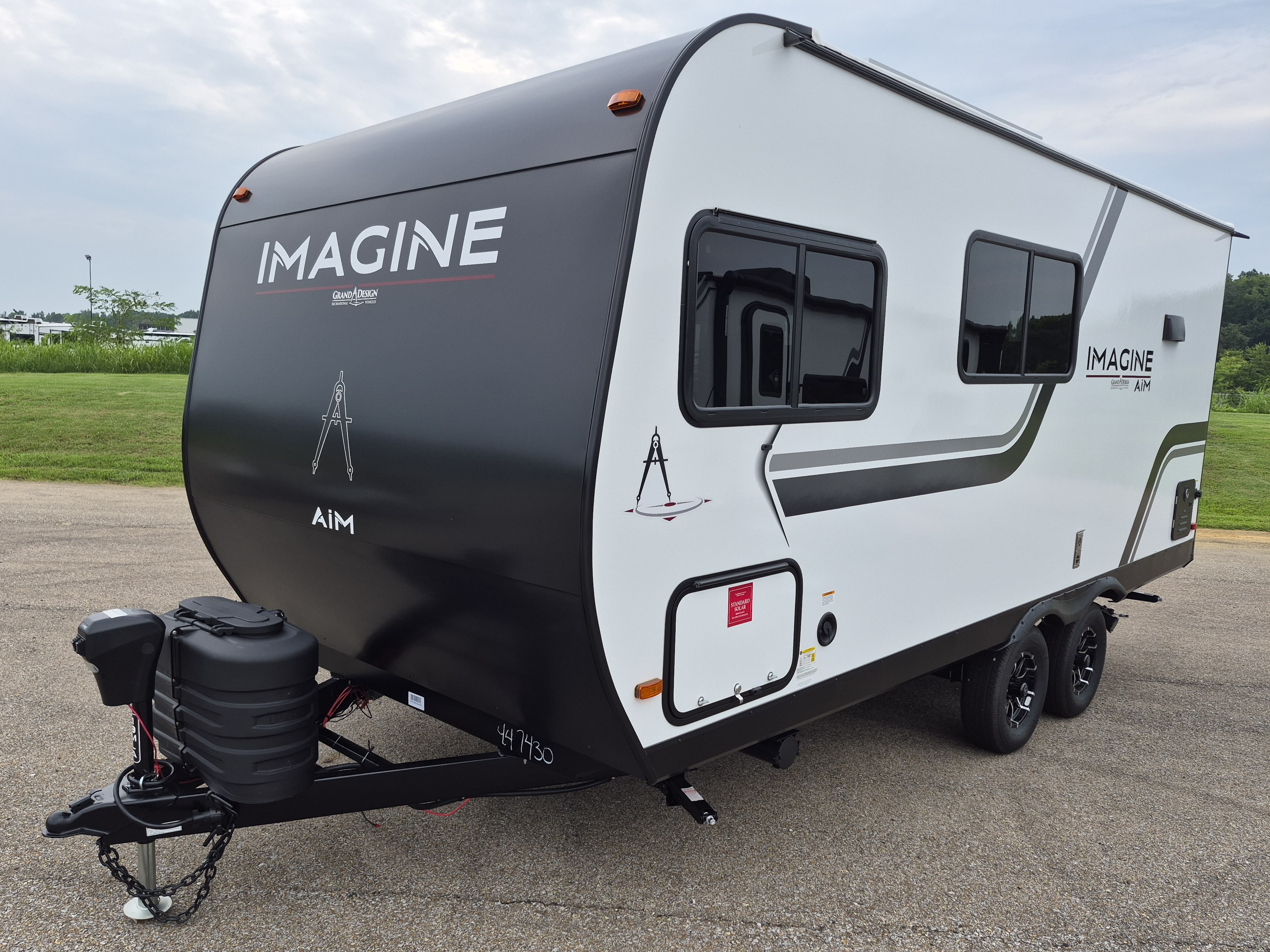 2027 GRAND DESIGN IMAGINE AIM 19MLA - Image 2