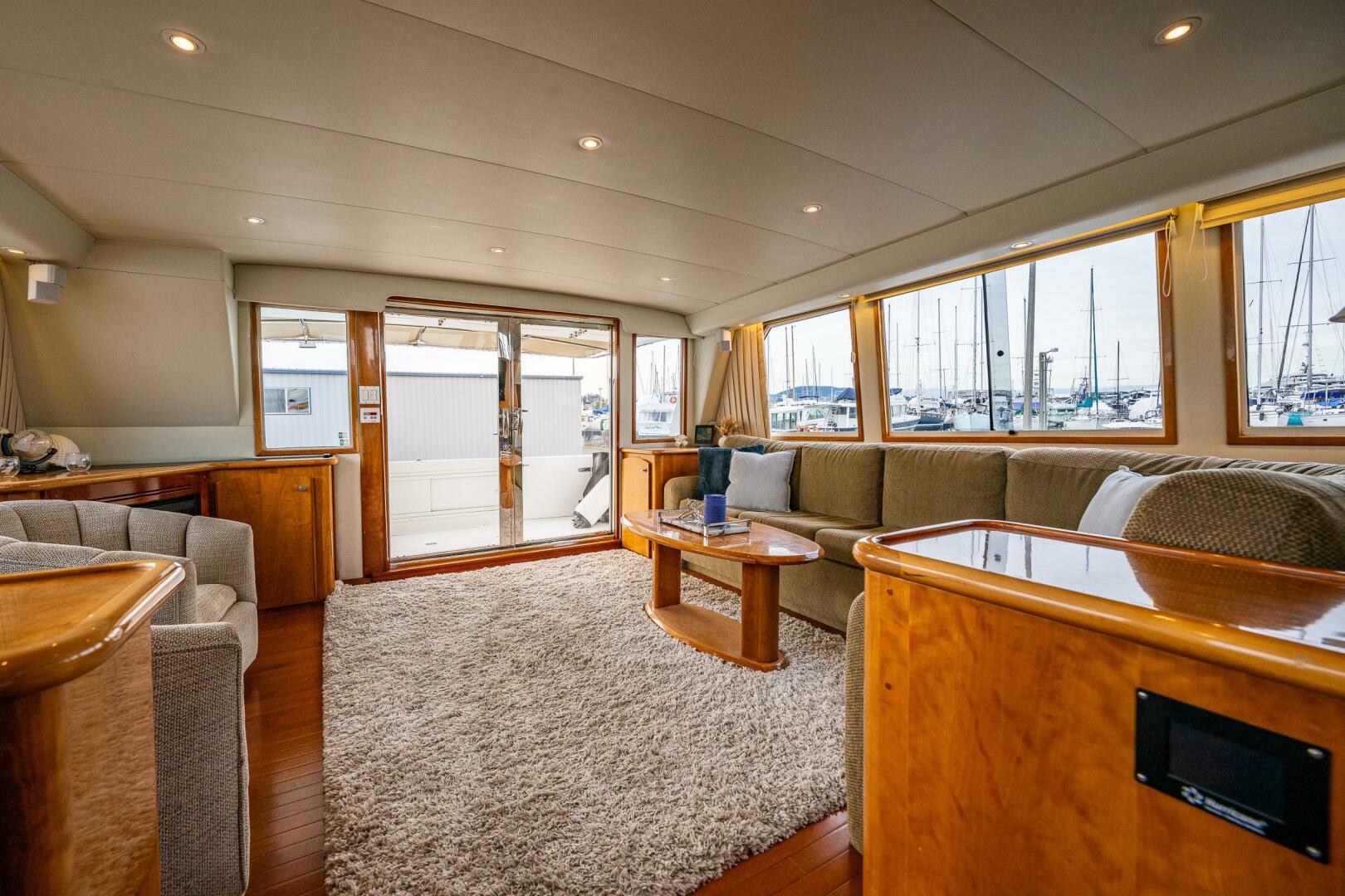 2001 Navigator 61 Pilothouse - Image 16