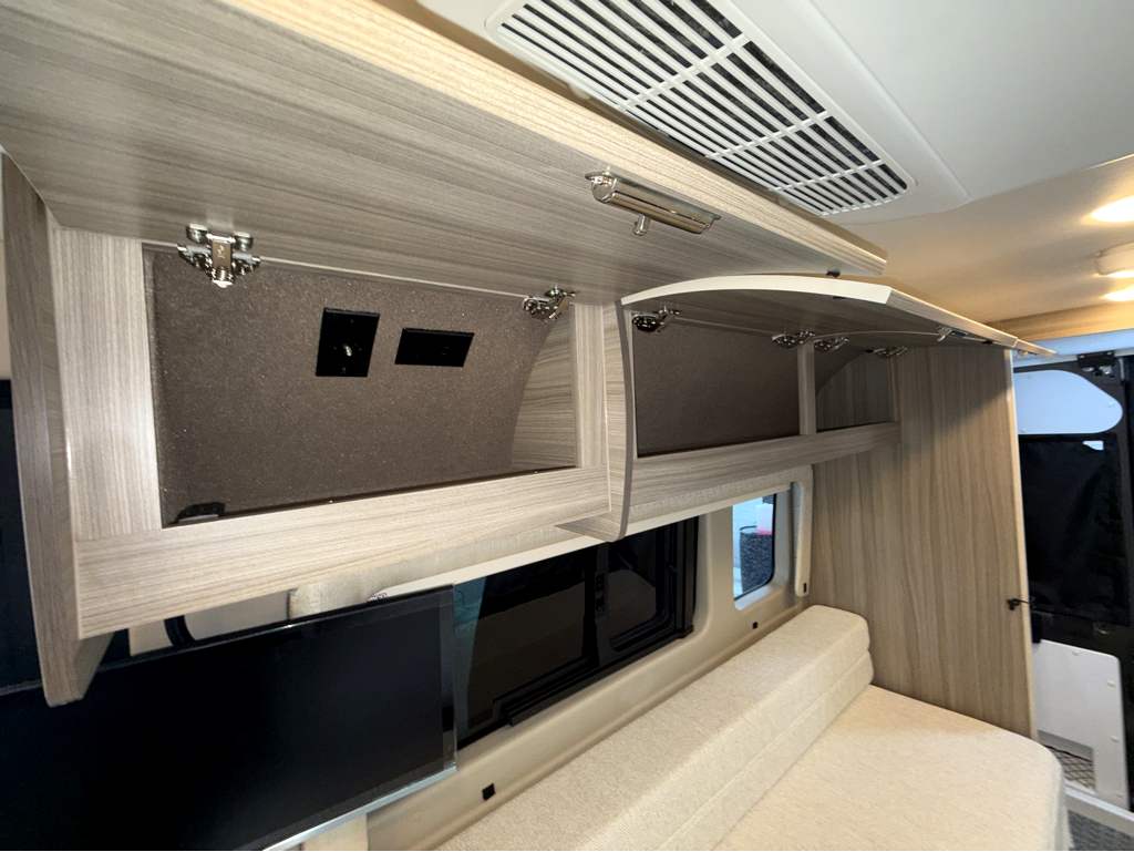 2025 ENTEGRA COACH ETHOS 20T - Image 12