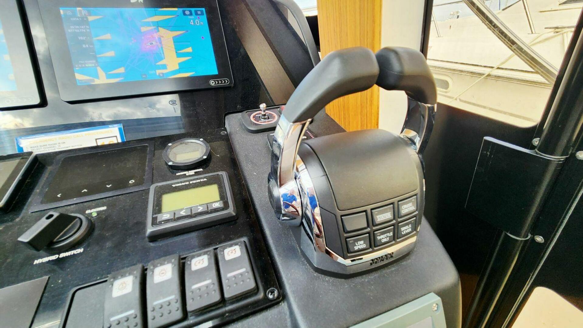 2022 Greenline 40 Hybrid - Image 36