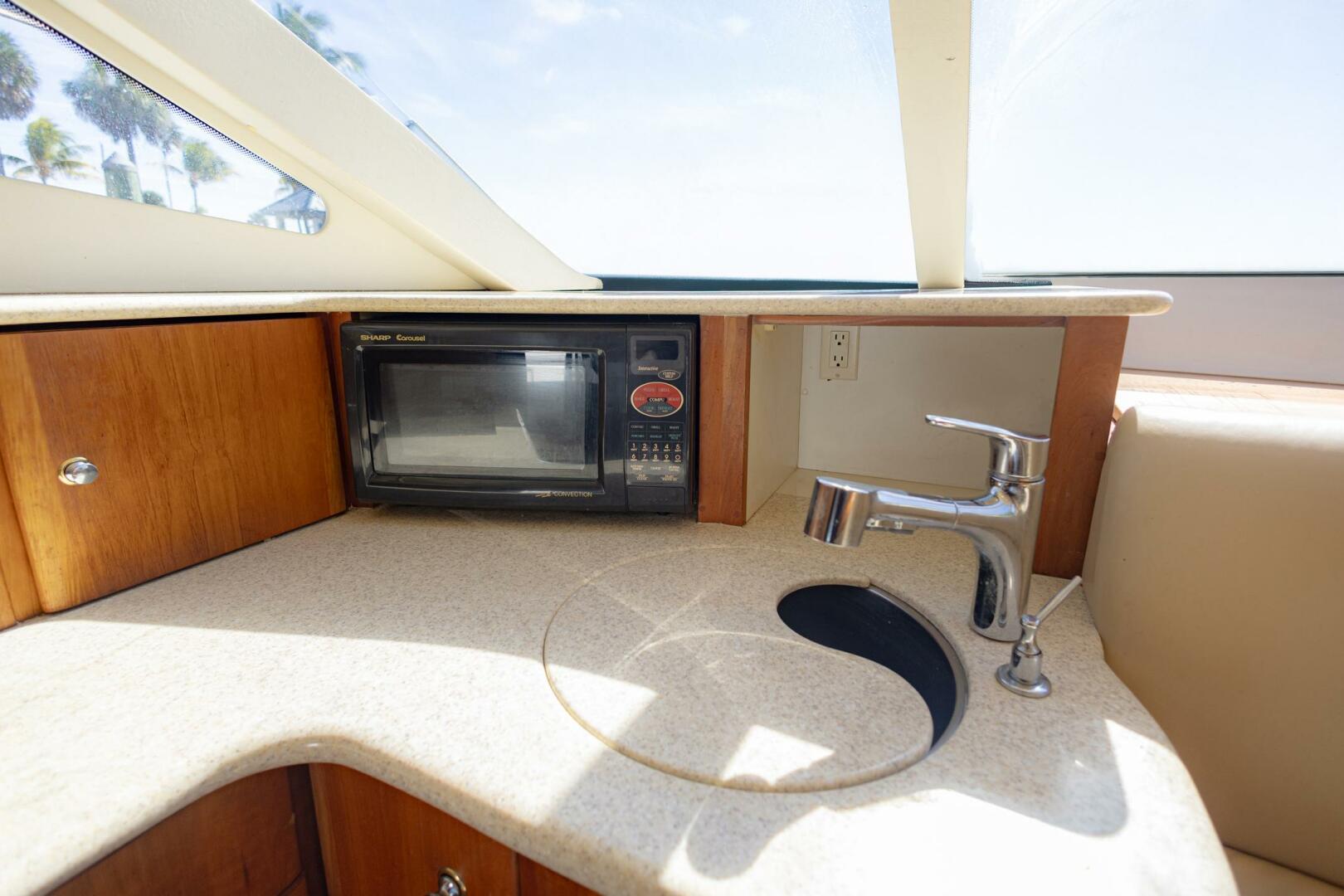 2001 Silverton Sport Bridge - Image 28
