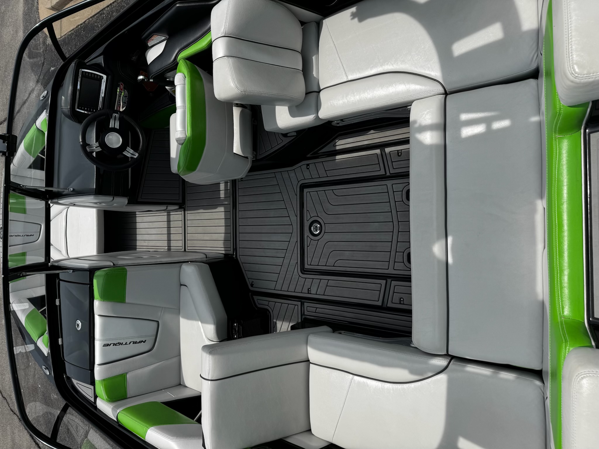 2014 Nautique G21 - Image 12
