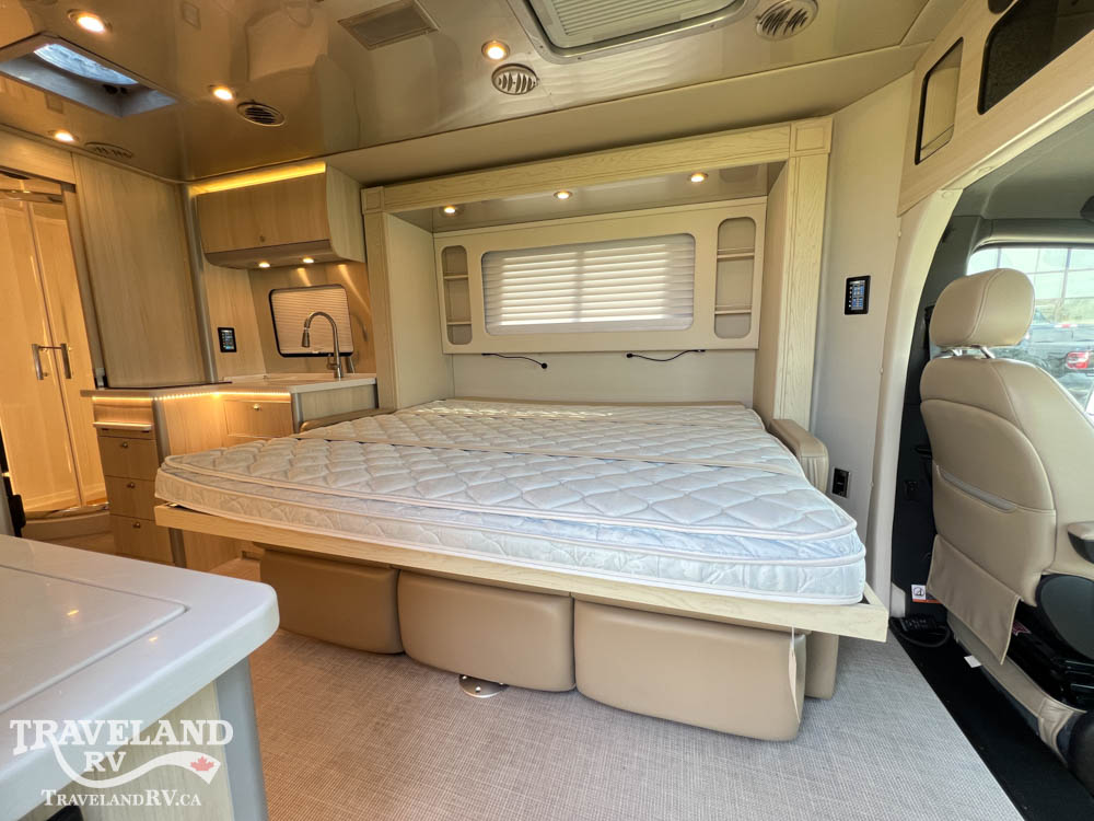 2025 AIRSTREAM ATLAS MURPHY SUITE E1 - Image 28