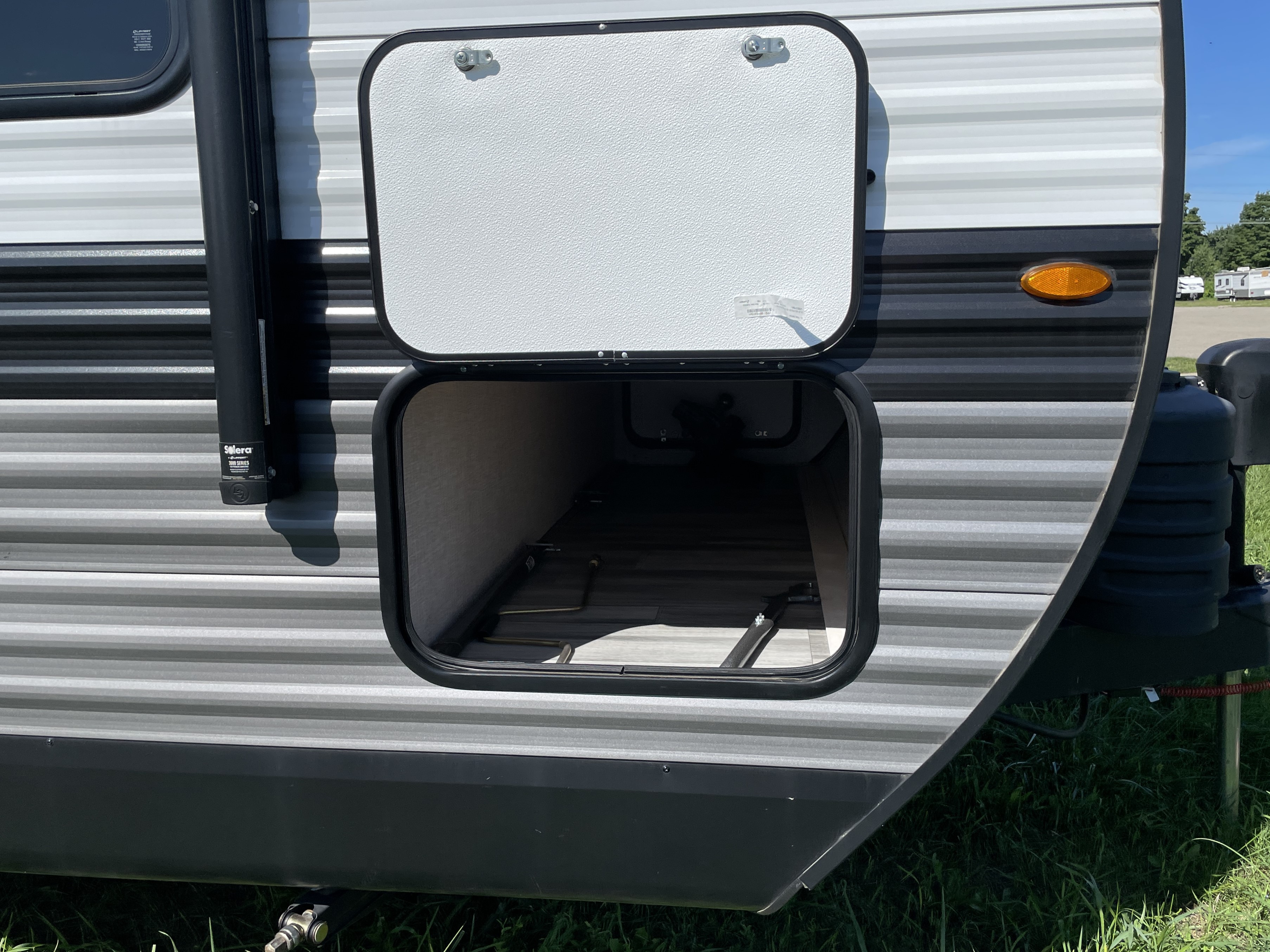 2024 Jayco Jay Flight SLX 261BHS - Image 2