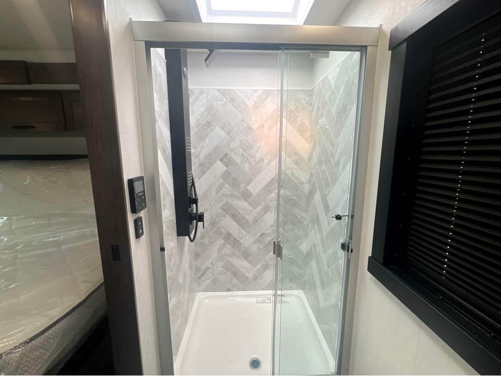 2026 JAYCO SENECA 37K - Image 27
