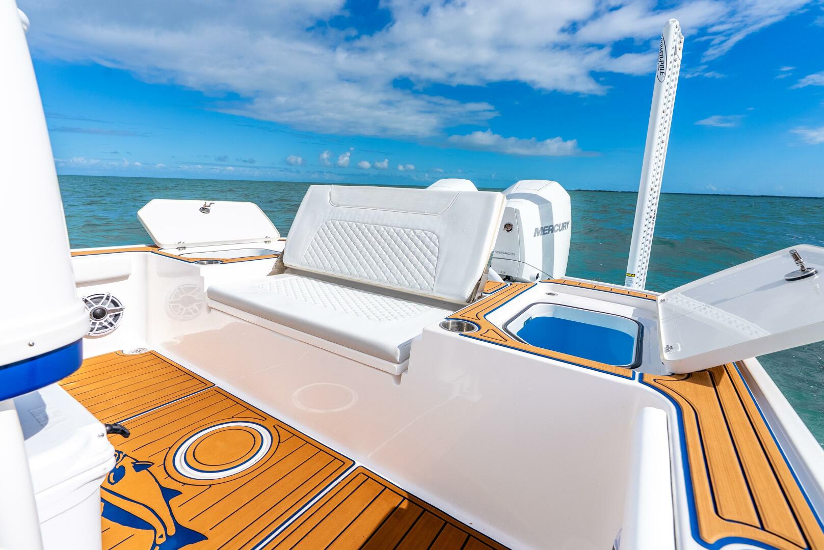 2024 Caymas Hybrid Boat 281 HB - Image 19