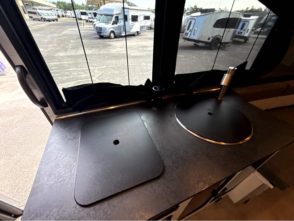 2026 AIRSTREAM Basecamp 20XE - Image 20