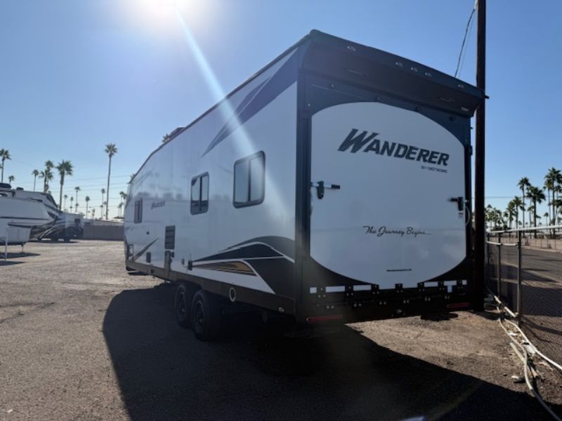 2022 Genesis Supreme Wanderer 26FSWL - Image 2