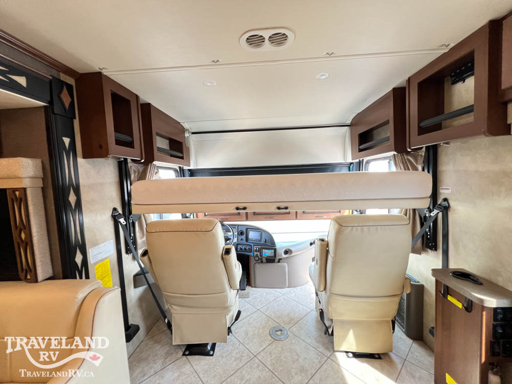 2015 Fleetwood Excursion 35B - Image 17