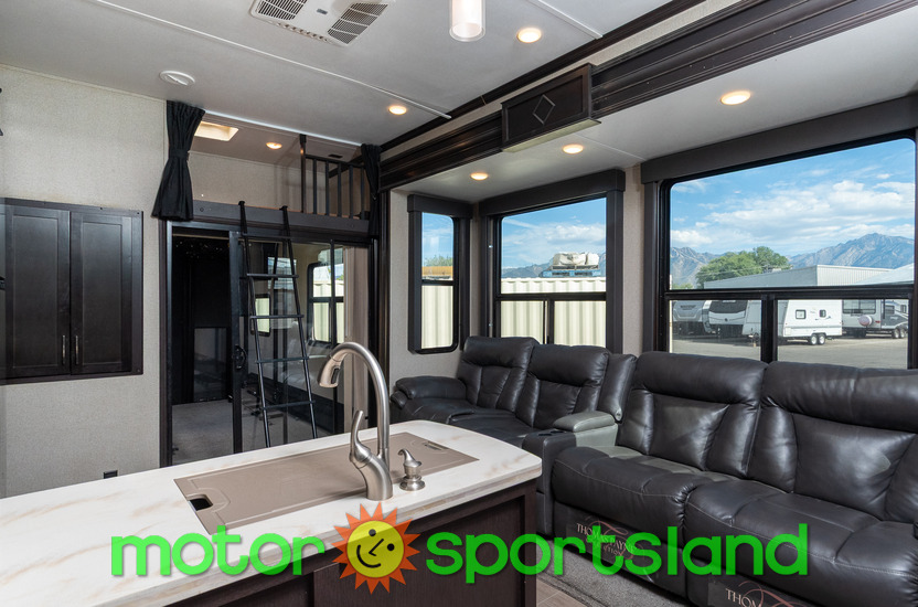 2017 Keystone Raptor 424TS - Image 28