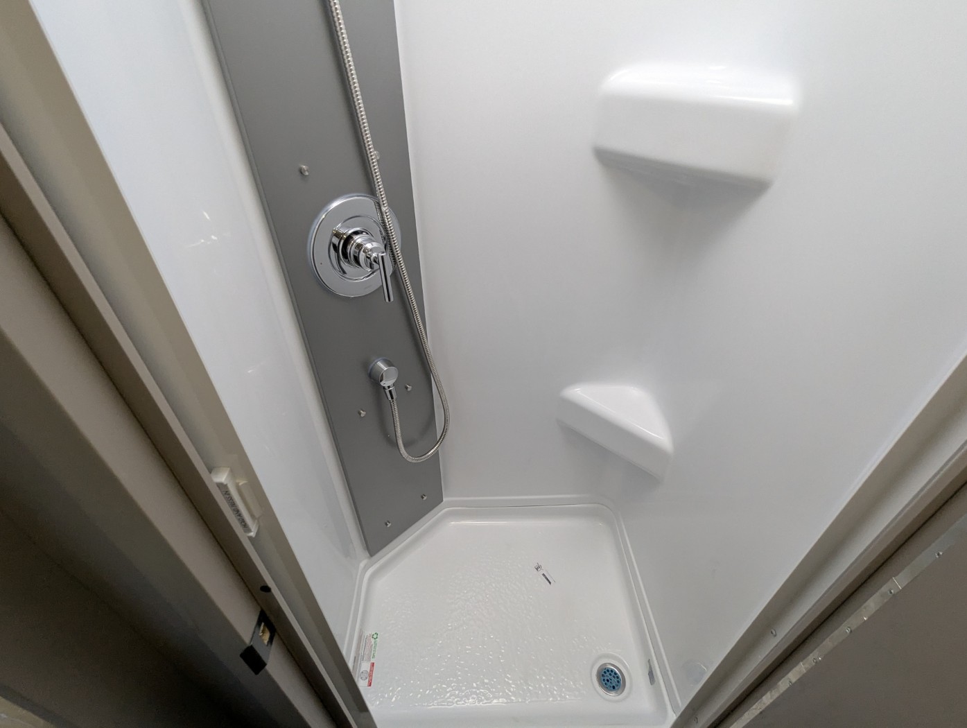 2027 Winnebago View 24R - Image 22