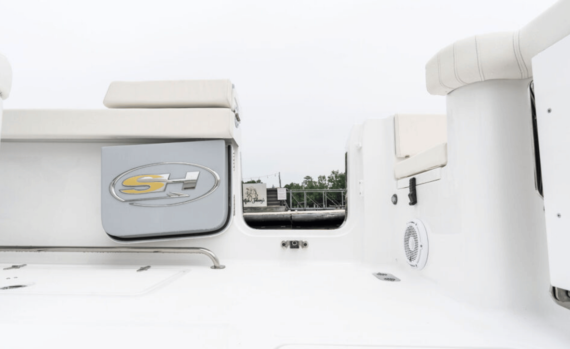 2027 Sea Hunt Gamefish 30FS - Image 6