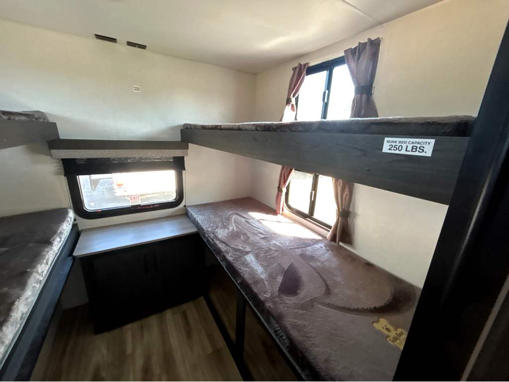 2027 VENTURE RV SIENNA 281VQB - Image 28