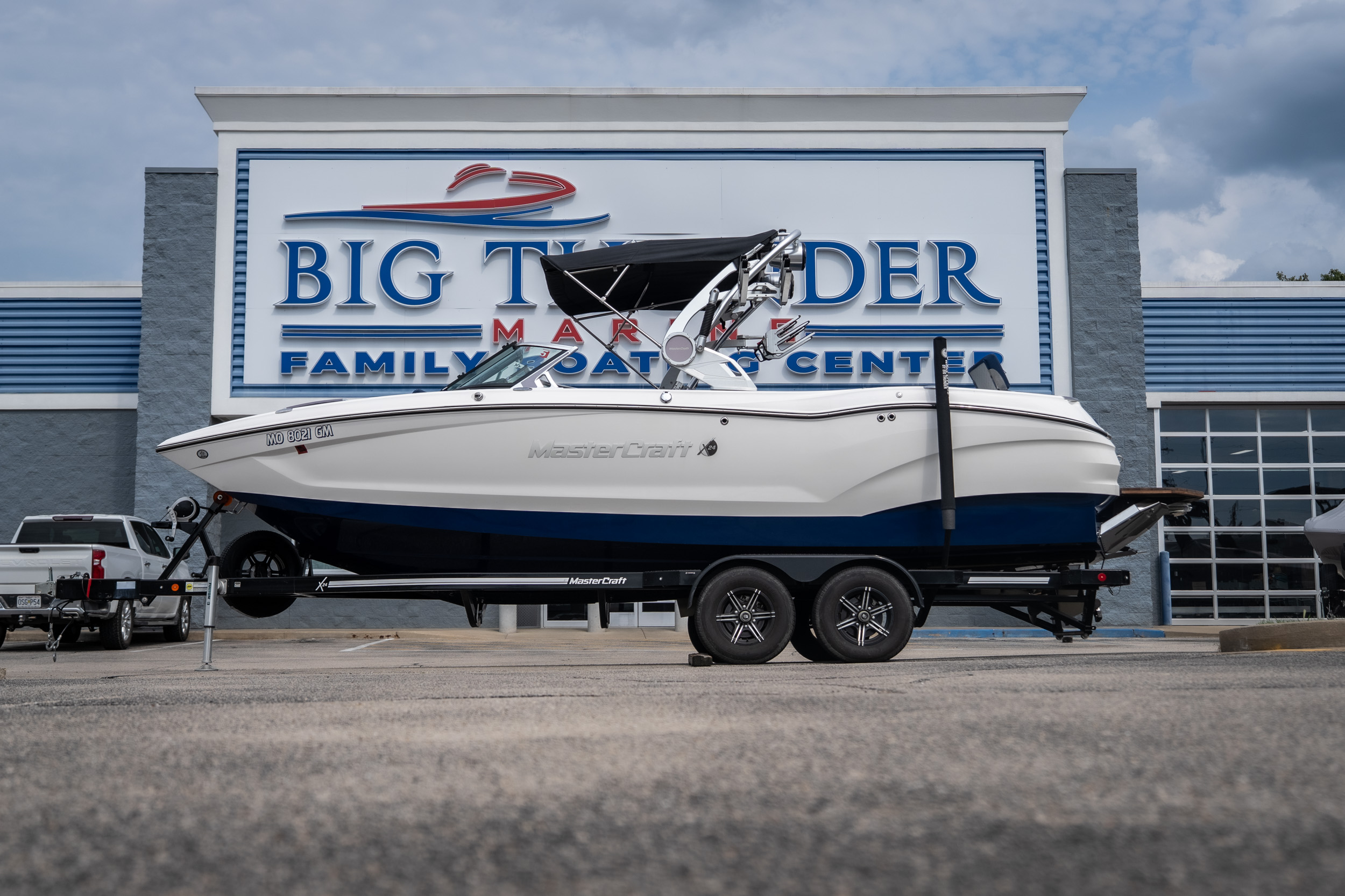 2021 MasterCraft X24 - Image 2
