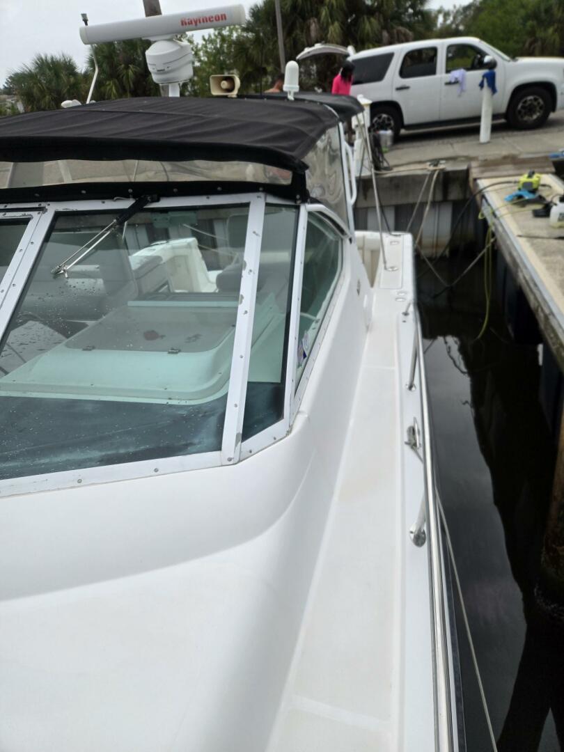 2002 Tiara Yachts 3500 Open - Image 19