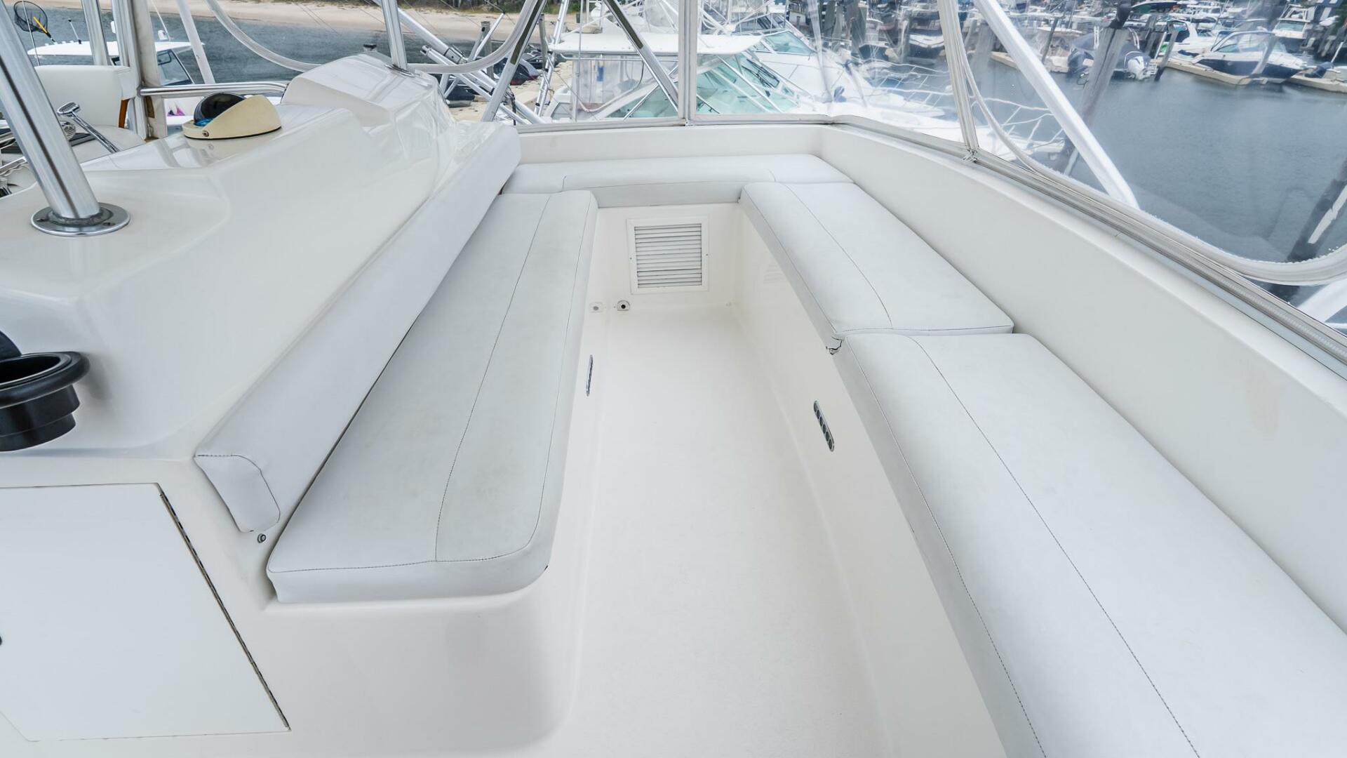 2003 Egg Harbor 42 Convertible - Image 28
