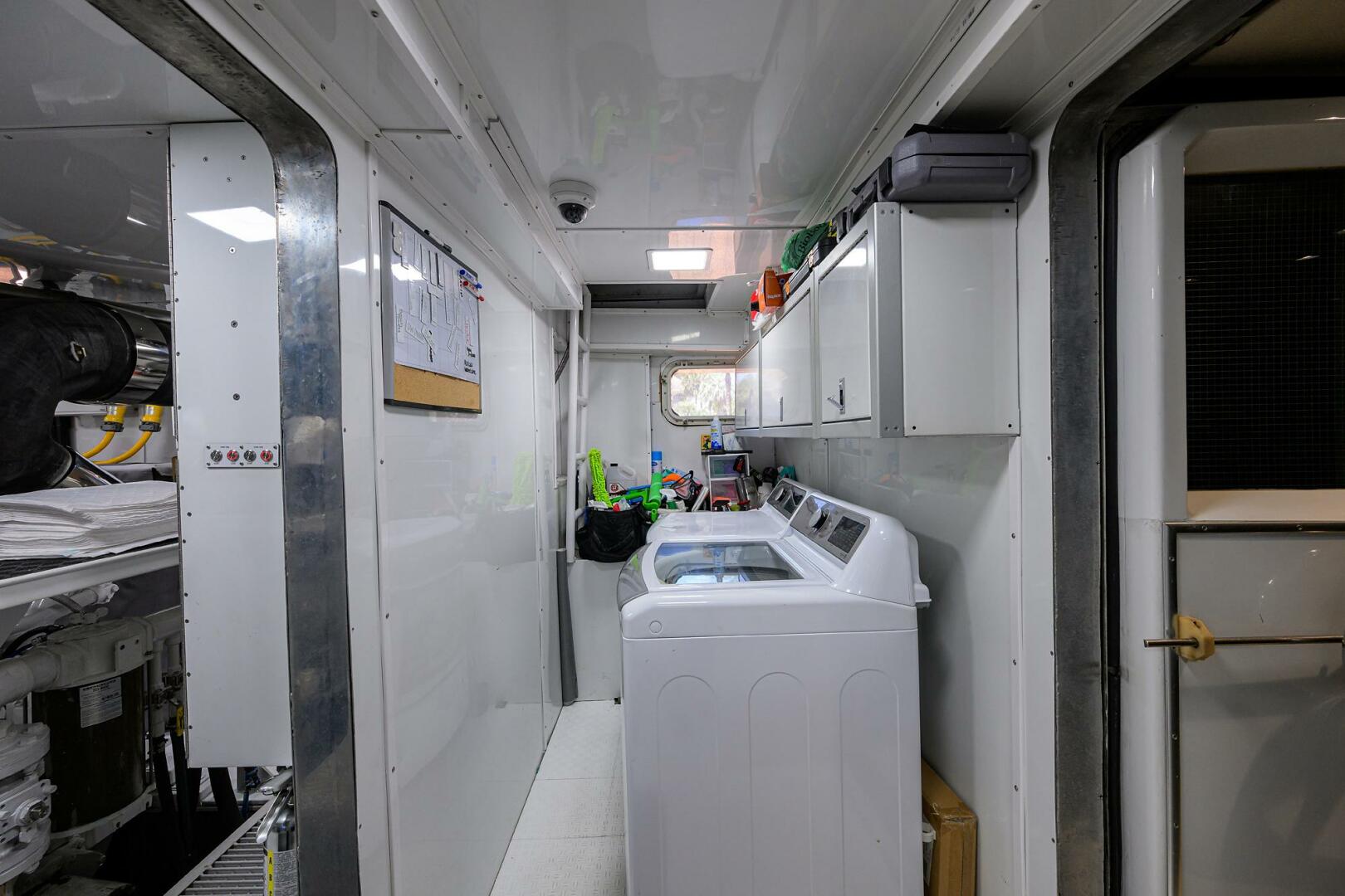 1997 Broward 108 Raised Pilothouse - Image 146
