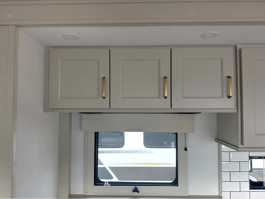 2027 GRAND DESIGN SOLITUDE 310GK - Image 19