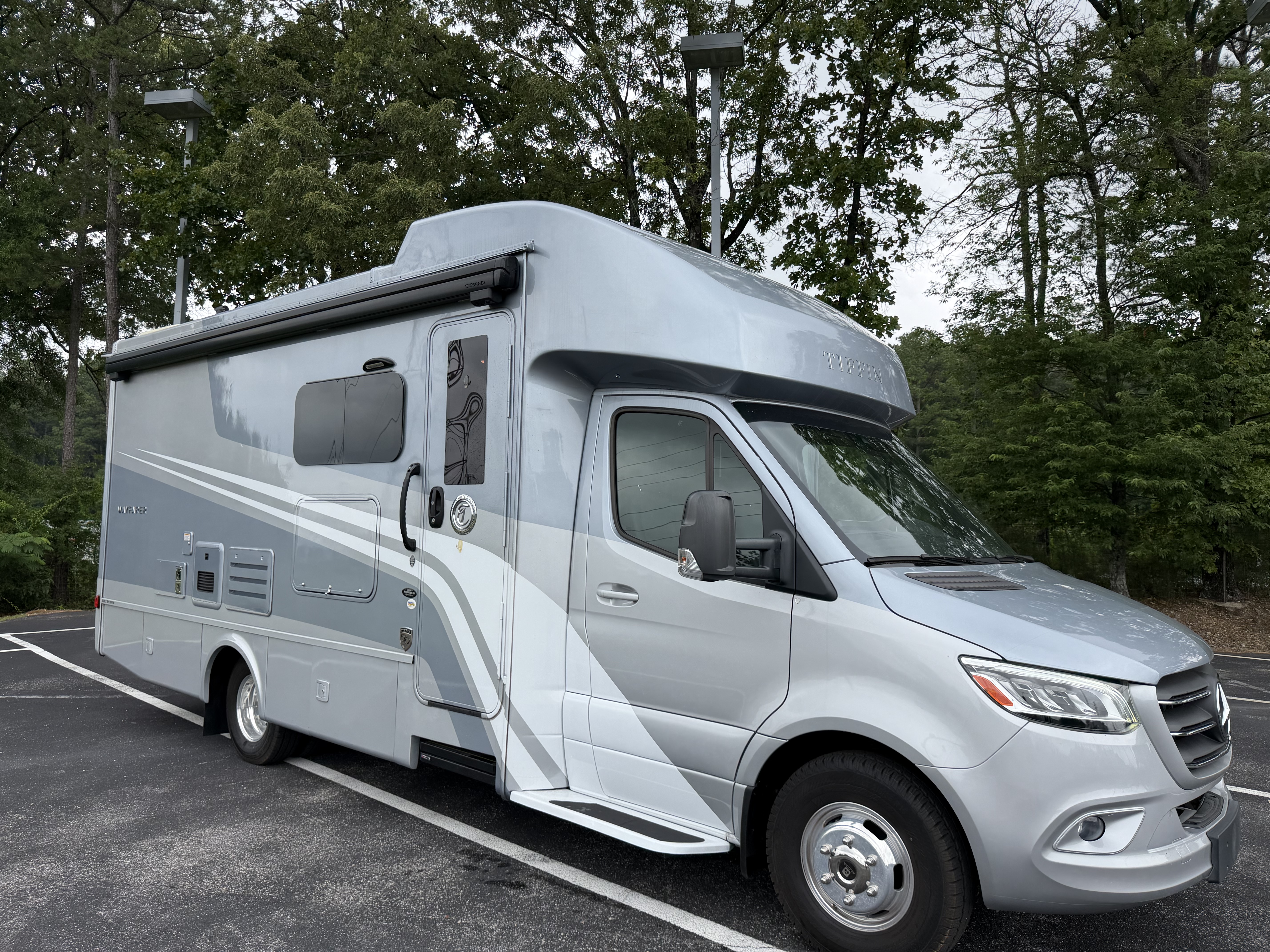 2022 TIFFIN WAYFARER 25 RW - Image 1