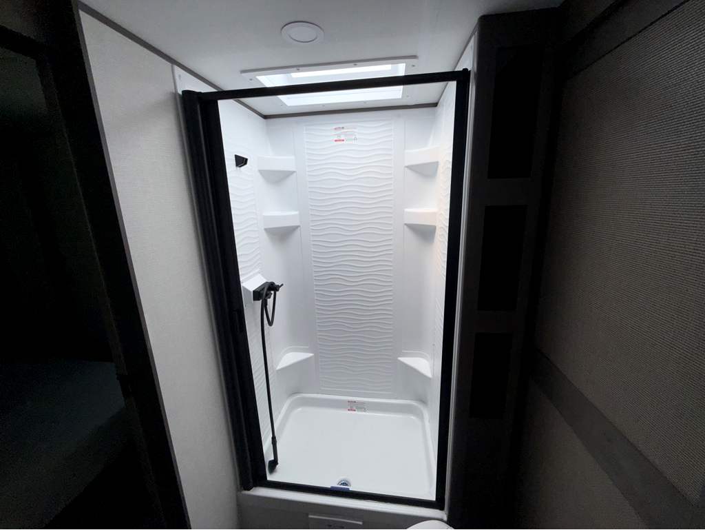 2026 GRAND DESIGN TRANSCEND 305BHT - Image 22