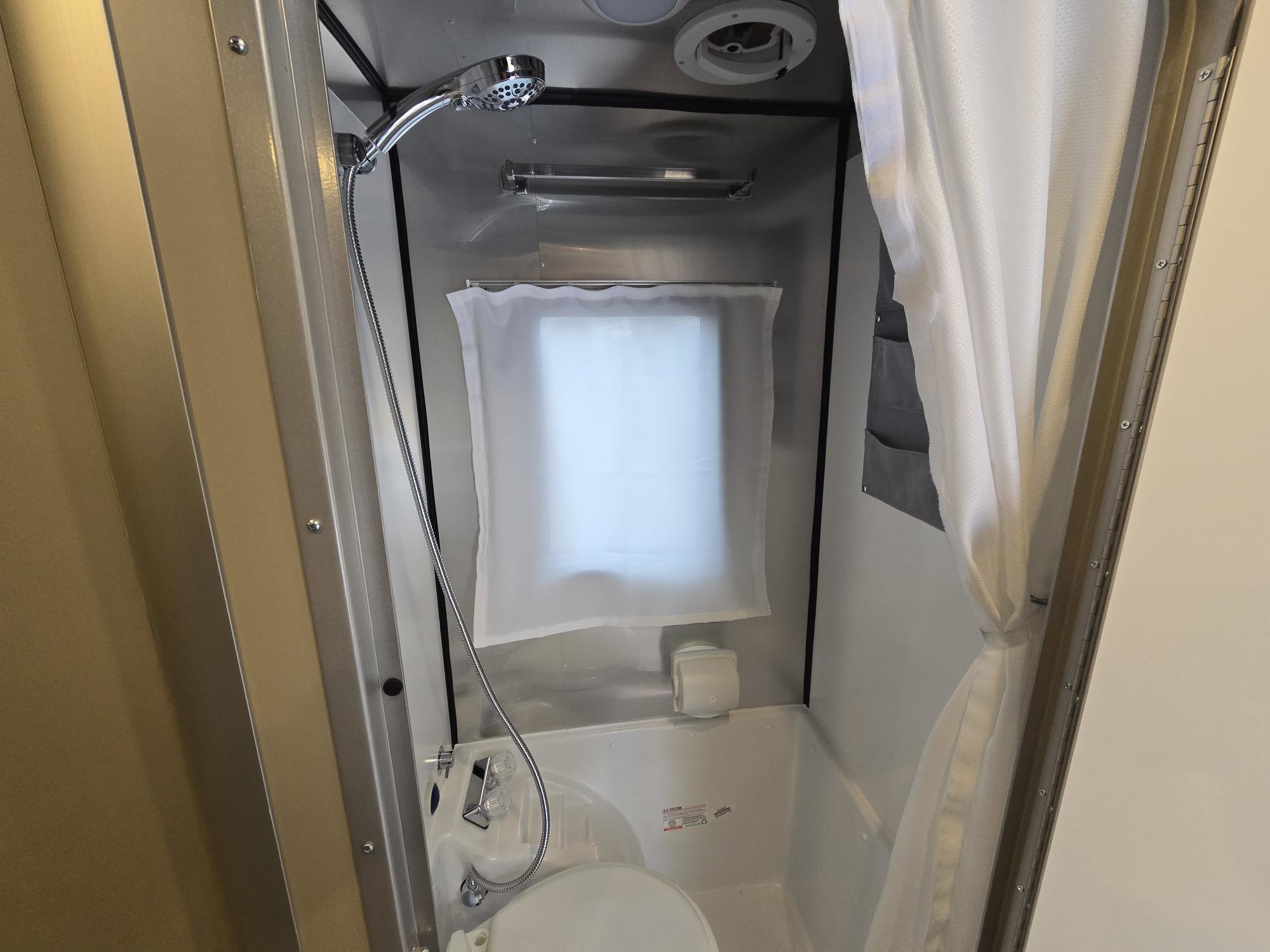 2026 AIRSTREAM Basecamp 20XE - Image 23