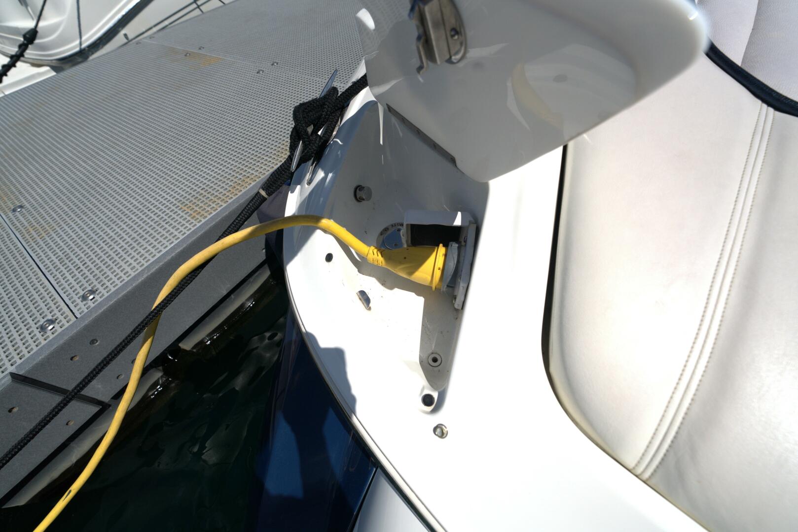 2005 Cobalt 343 - Image 87