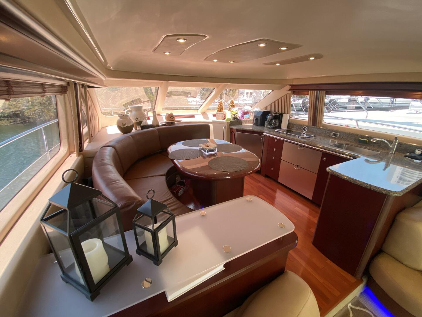 2006 Sea Ray 58 Sedan Bridge - Image 29