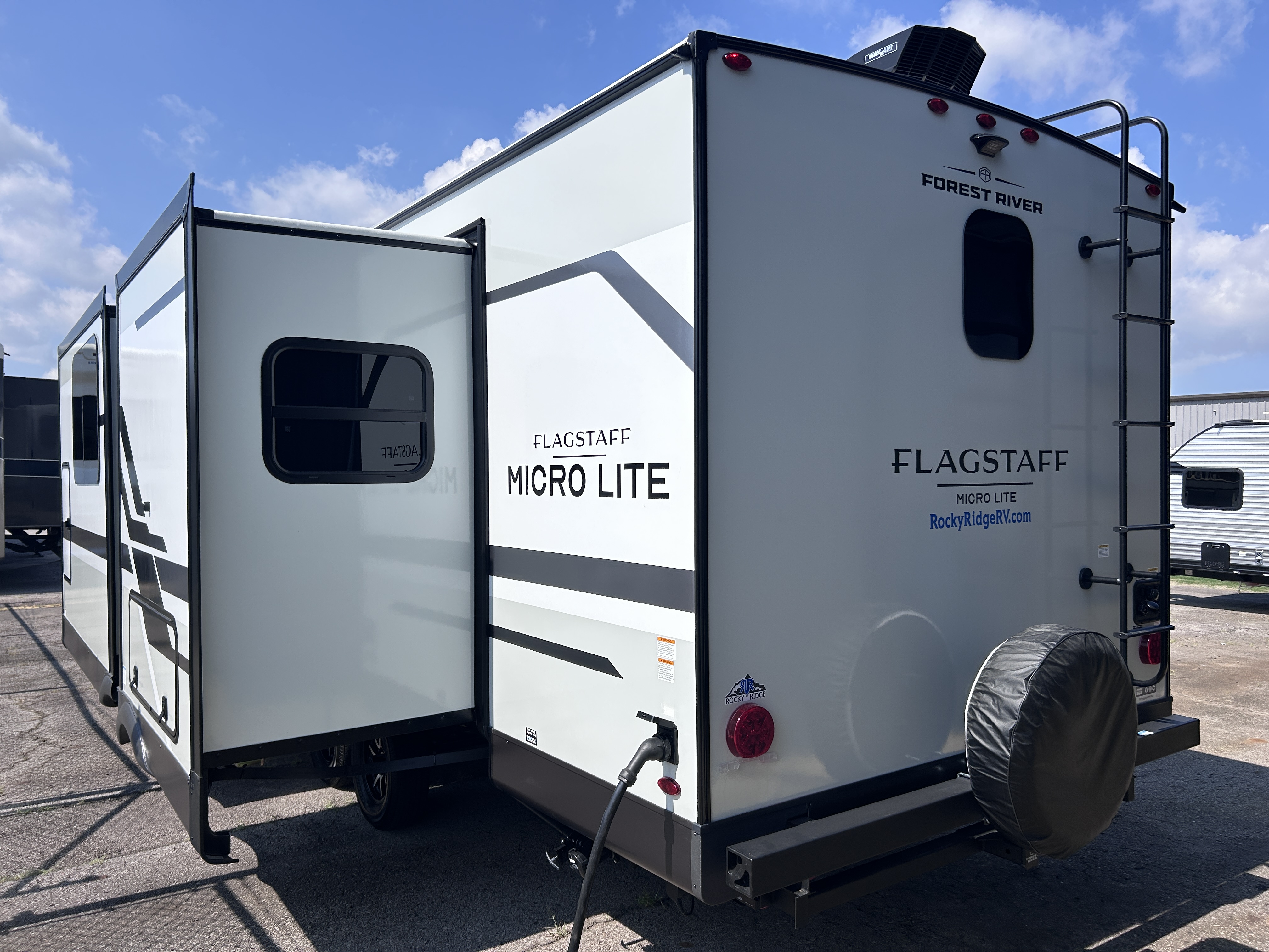 2026 Forest River Micro-Lite 25MBR - Image 6