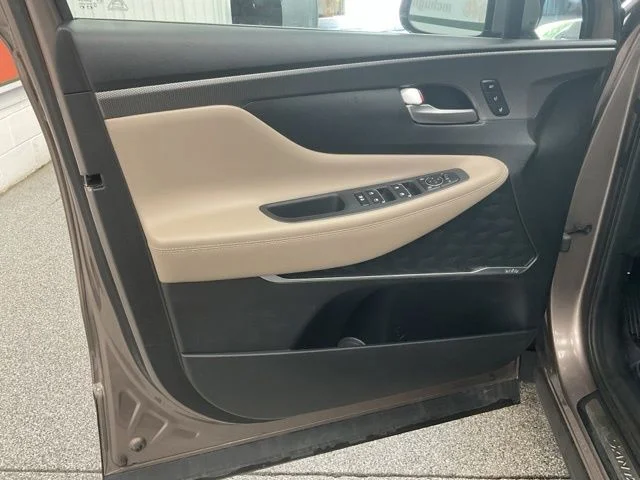 2020 Hyundai Santa Fe Utility 4D Limited AWD - Image 11