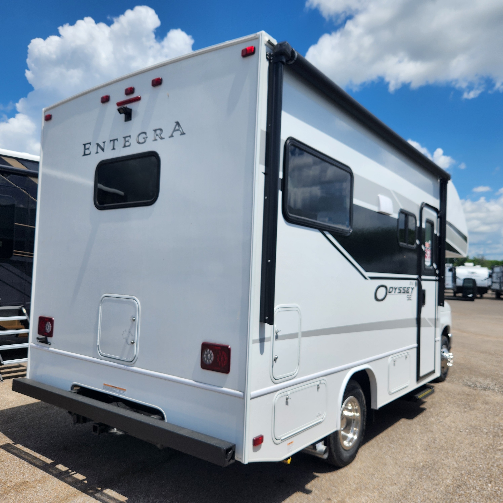 2027 ENTEGRA COACH ODYSSEY SE 20LF - Image 4