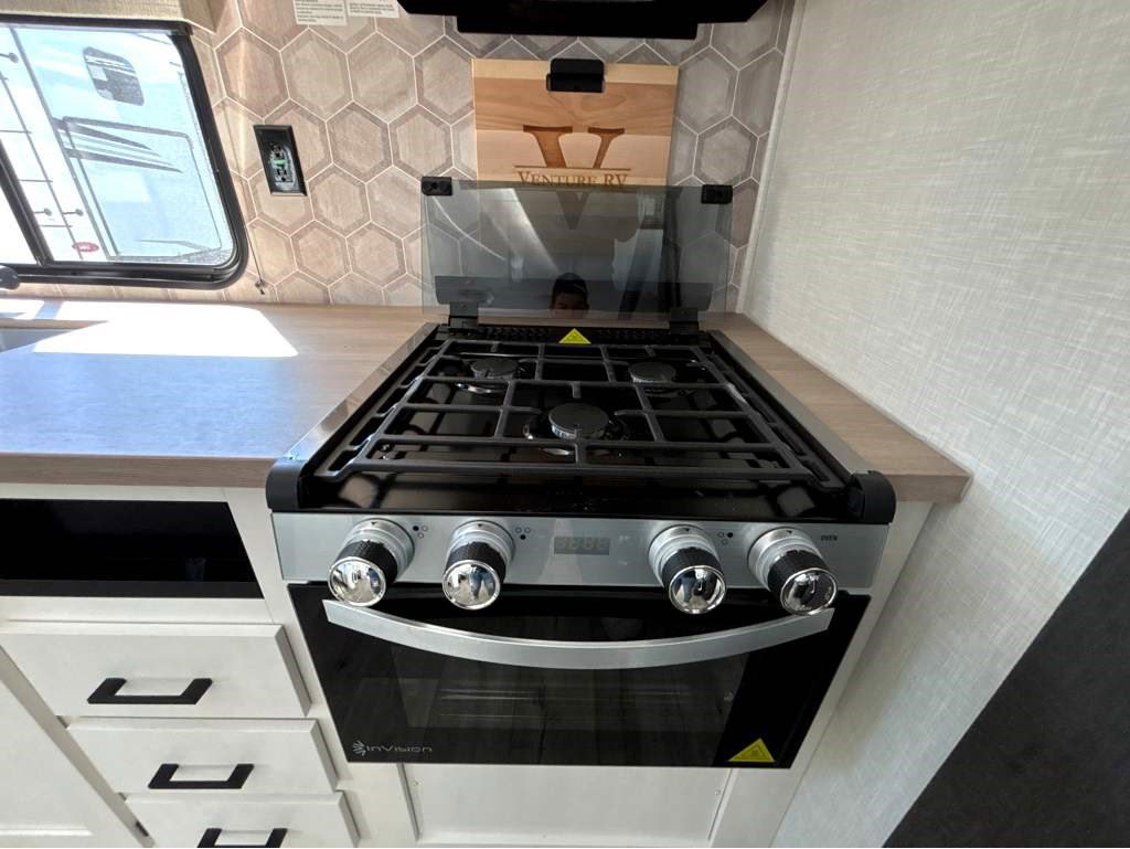 2026 VENTURE RV SIENNA 231VRK - Image 16