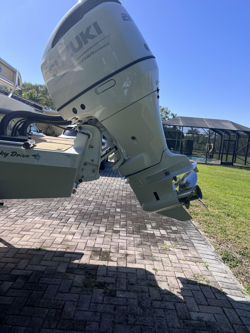 2022 Dusky 278 CENTER CONSOLE - Image 7
