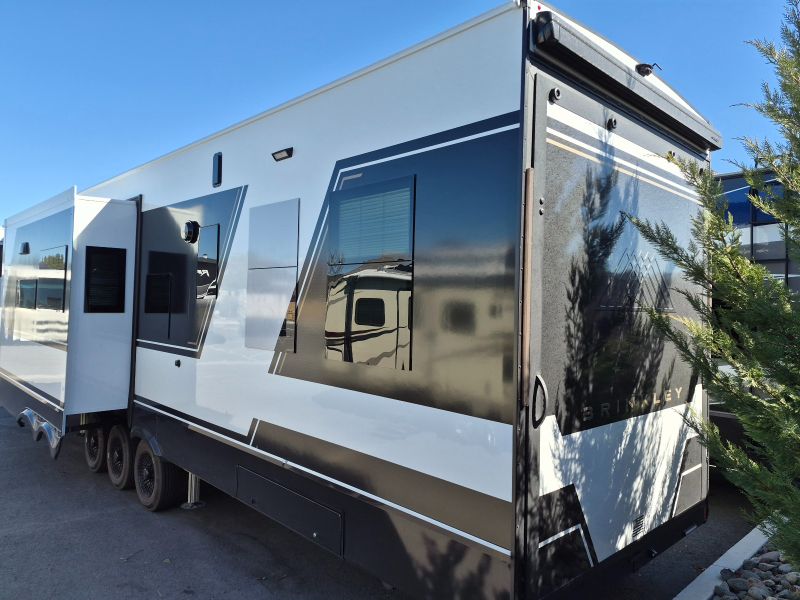 2026 Brinkley RV Model G 4100 - Image 2
