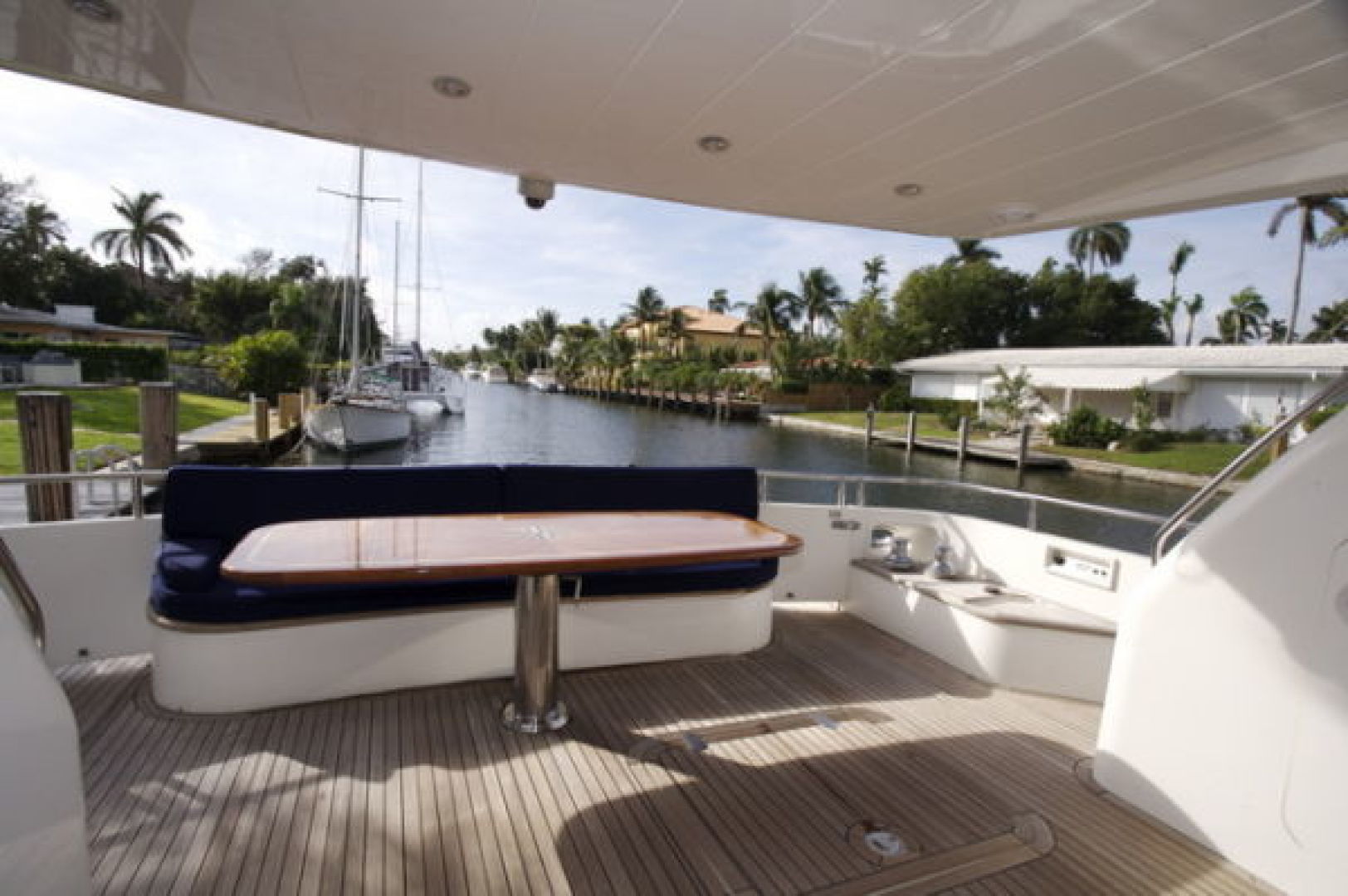 1999 Viking Sport Cruiser - Image 13