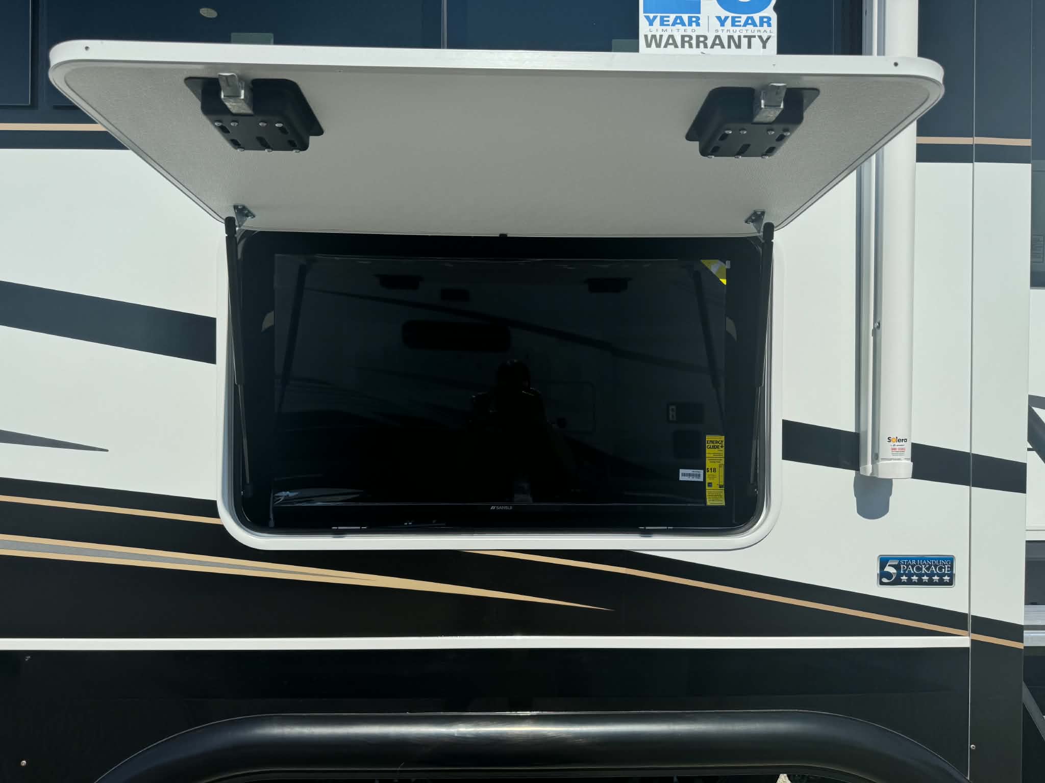 2027 JAYCO PINNACLE 32RLTS - Image 12