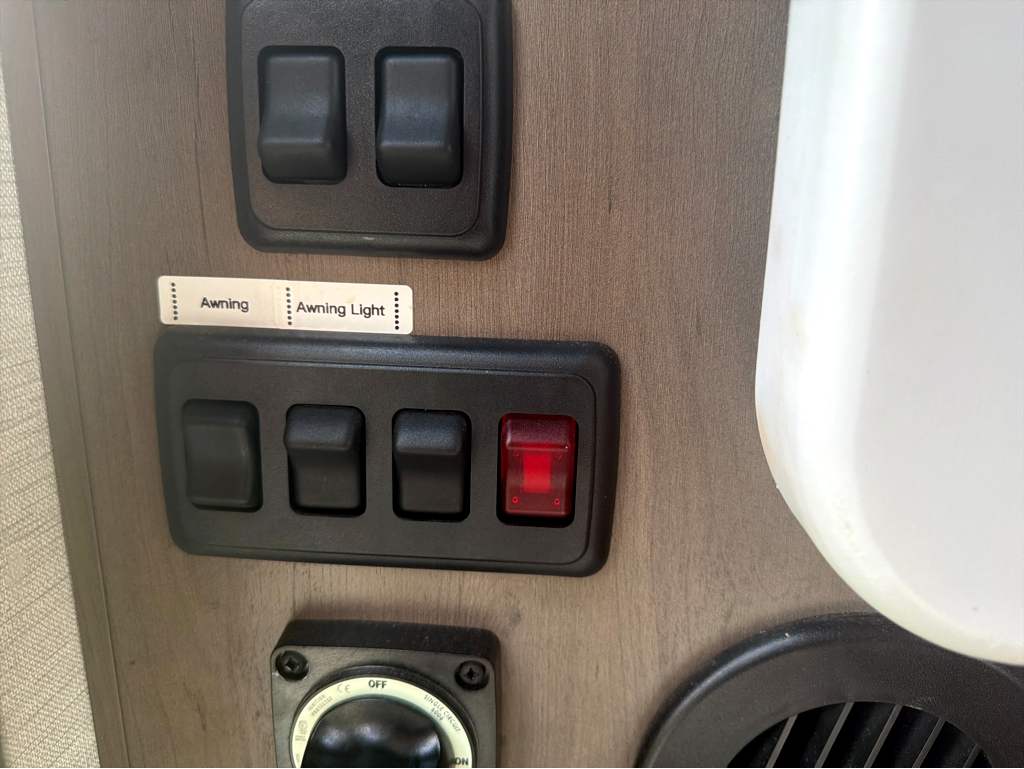 2025 Thor Motor Coach MAGNITUDE GA24 - Image 31