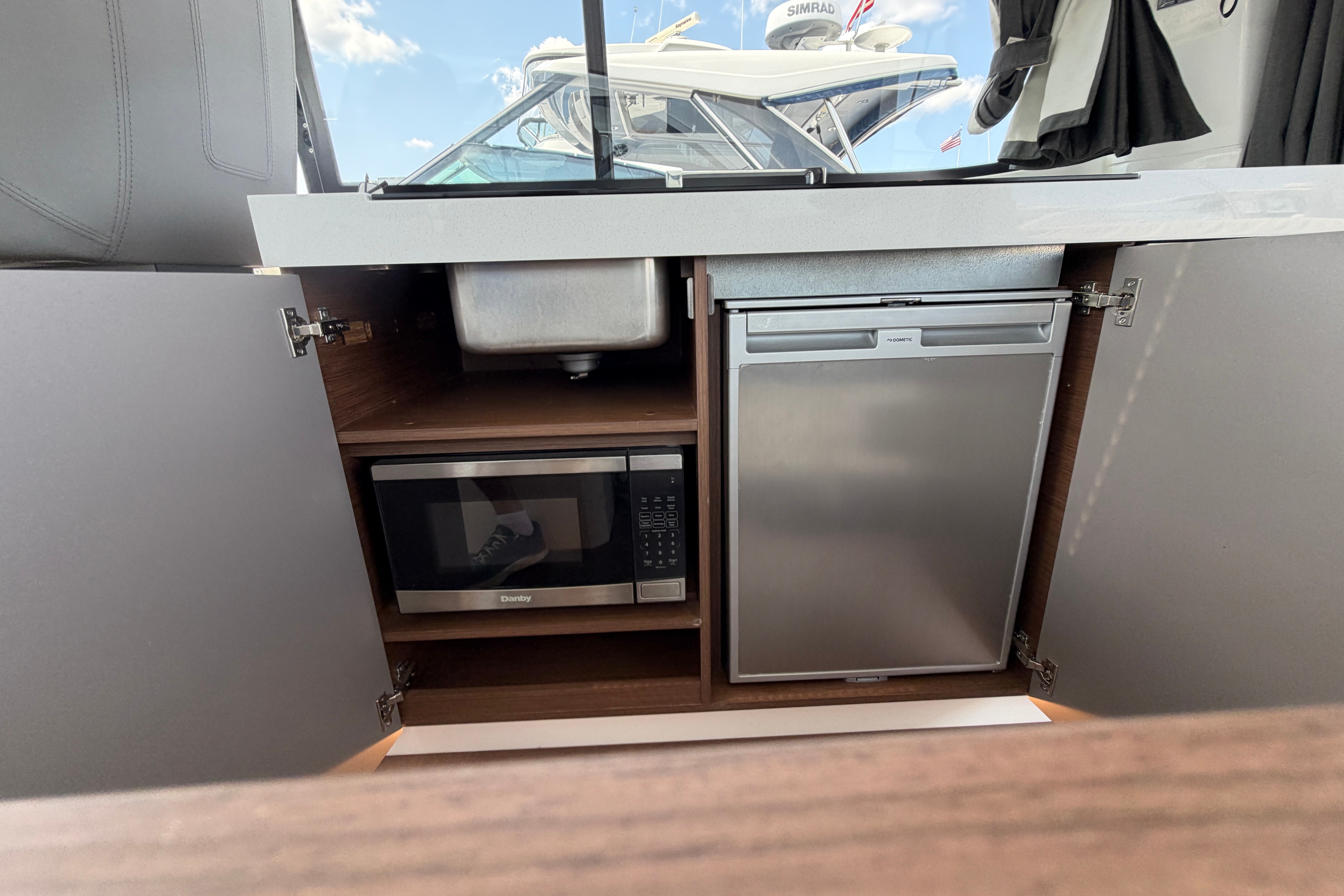 2023 Beneteau Antares 11 OB - Image 84
