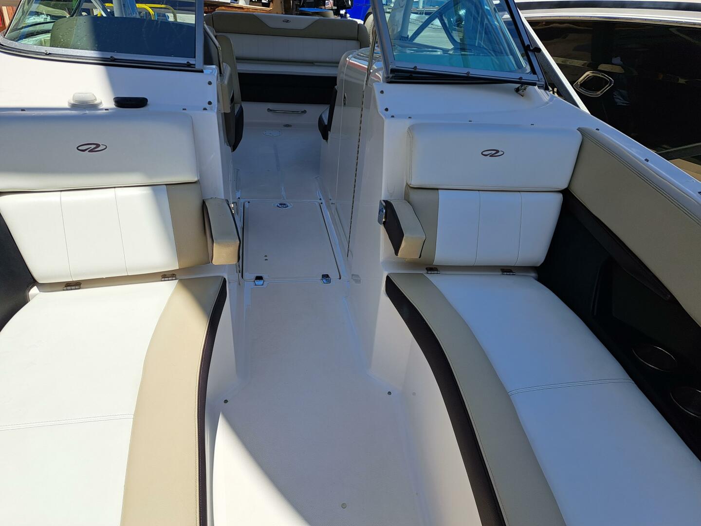 2014 Regal 2700 Bowrider - Image 18