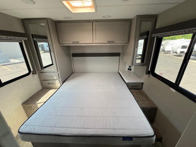 2025 Thor Motor Coach Quantum LC28 - Image 29