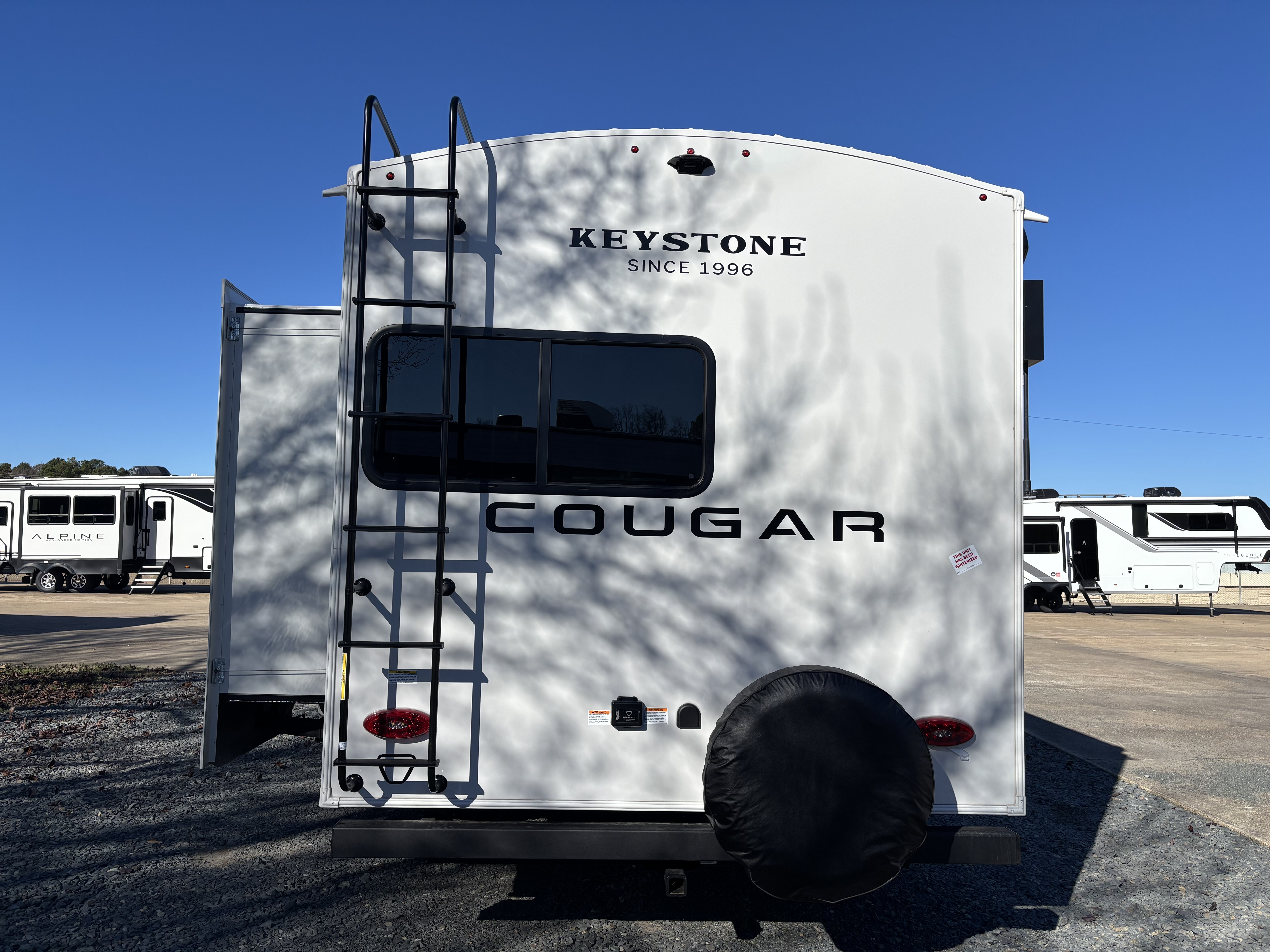 2026 Keystone Cougar Half-Ton 22MLS - Image 7