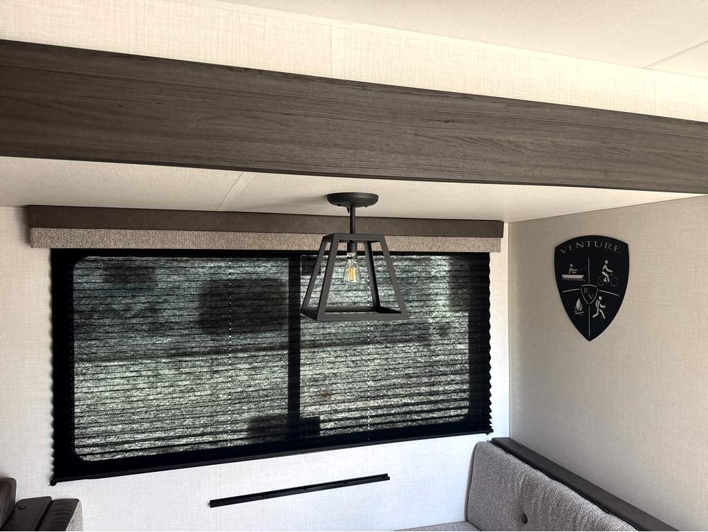 2027 VENTURE RV SIENNA 281VQB - Image 20