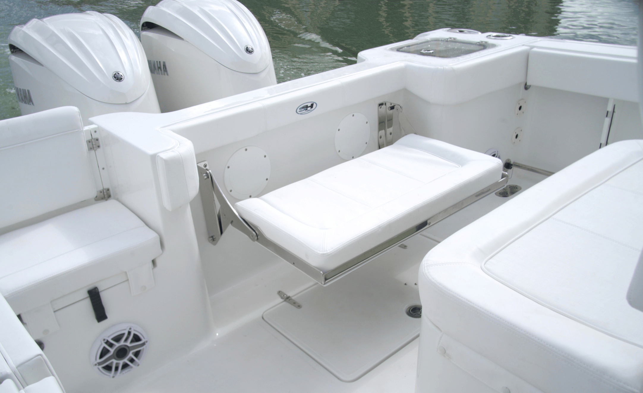 2027 SEA HUNT GAMEFISH 28CB - Image 17
