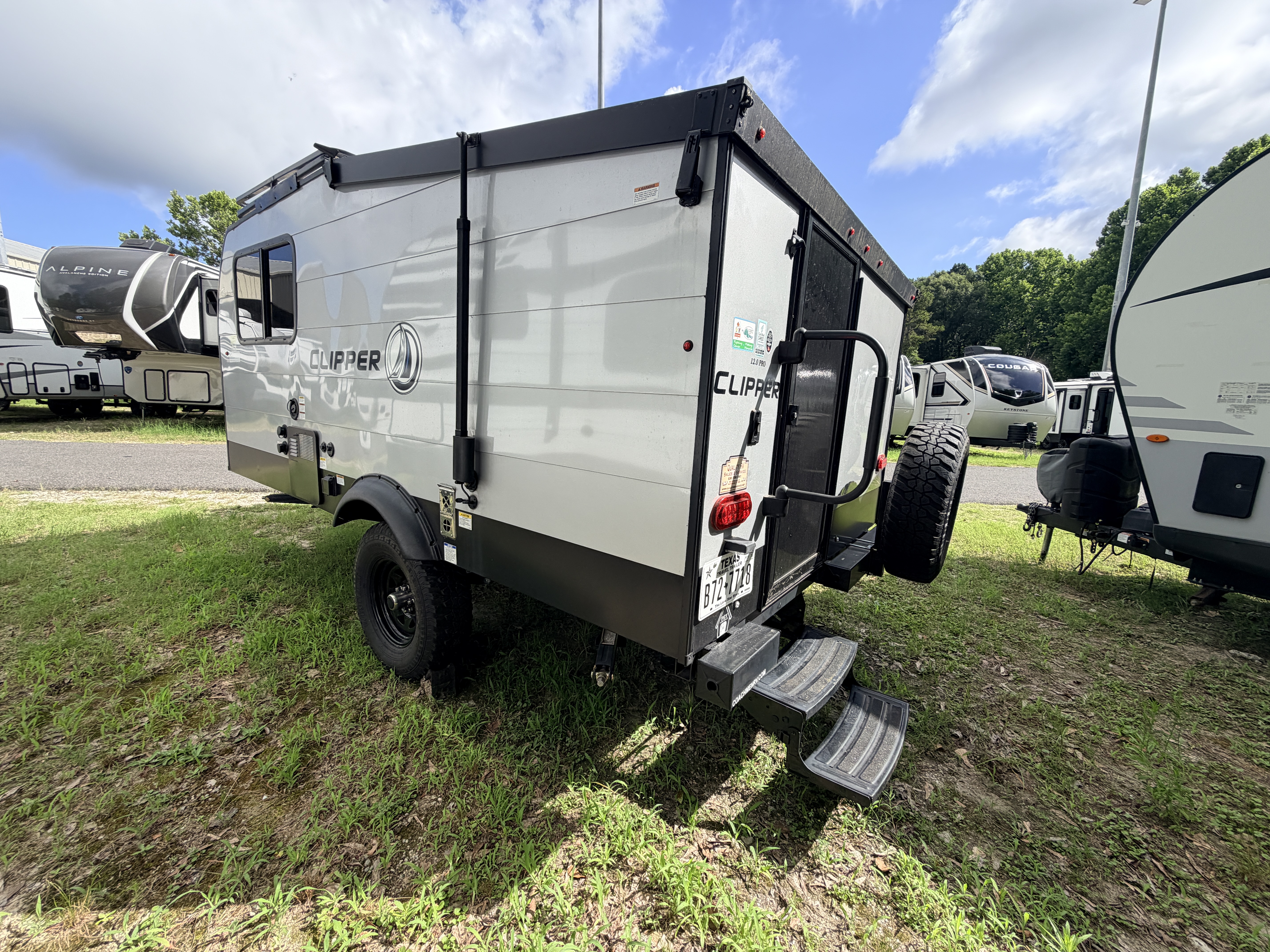 2023 Coachmen Clipper Express 12.0TD PRO - Image 6