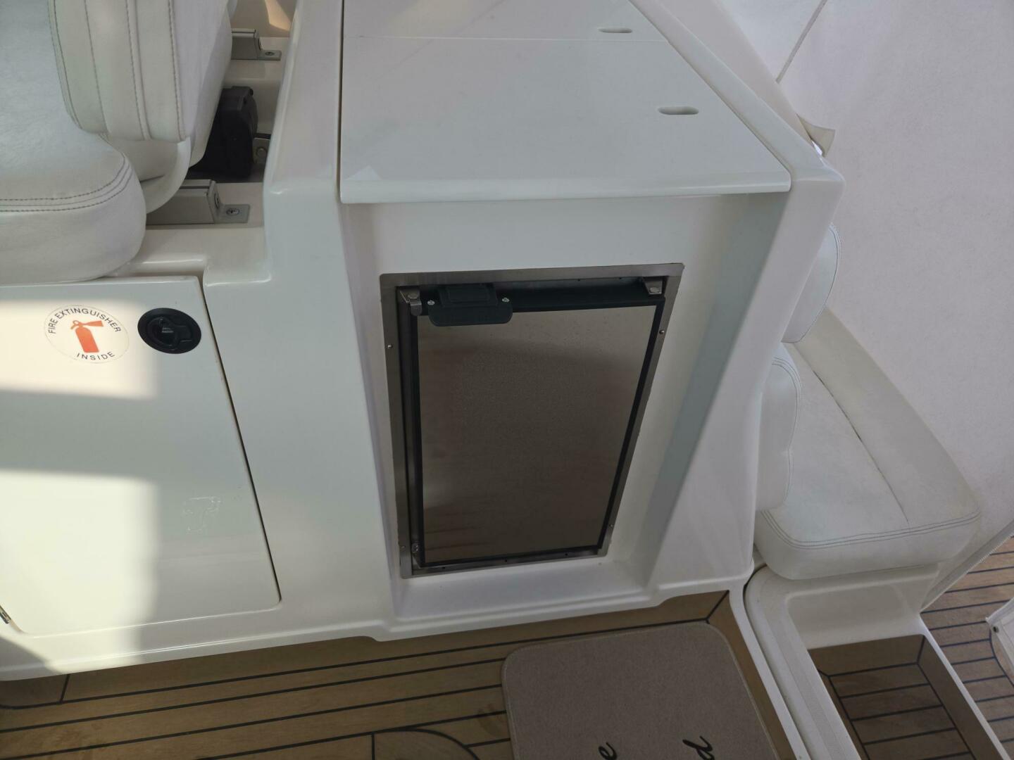 2001 Tiara Yachts 3800 Express - Image 23