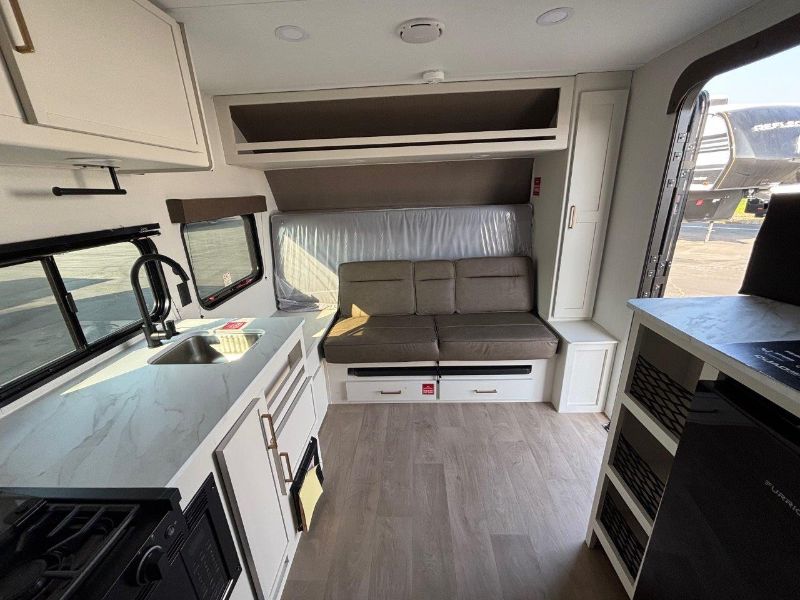 2026 Grand Design Transcend ONE 131DL - Image 6